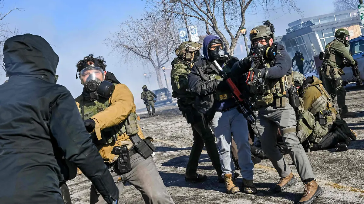 US-FEDERAL-AGENTS-DESCEND-ON-MINNEAPOLIS-FOR-IMMIGRATION-ENFORCE