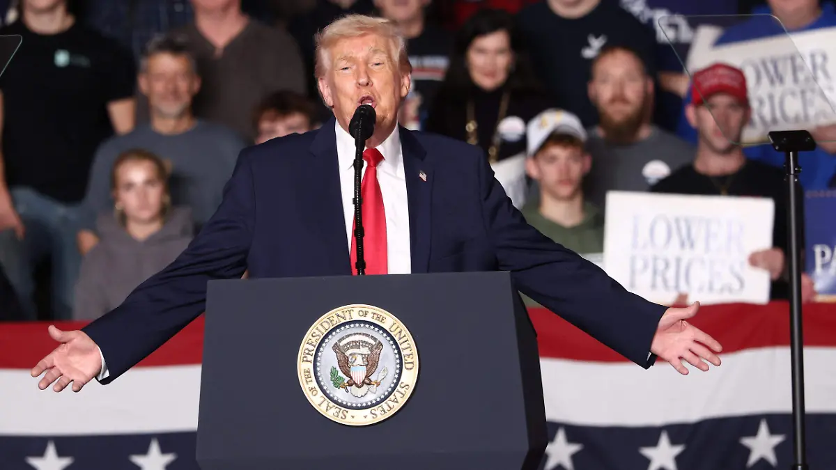 2026-01-27T225756Z_1633144632_RC2Y9JANN935_RTRMADP_3_USA-TRUMP