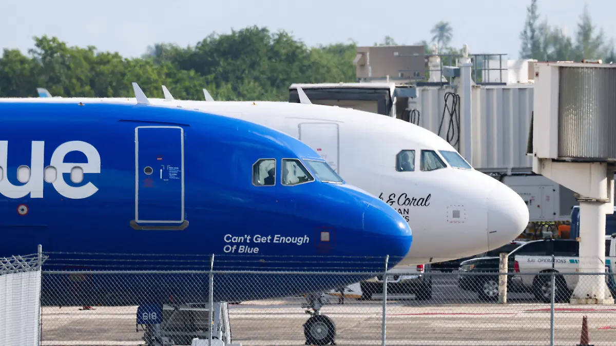 2026-01-03T140318Z_1288365159_RC2PTIAH0FCK_RTRMADP_3_USA-VENEZUELA