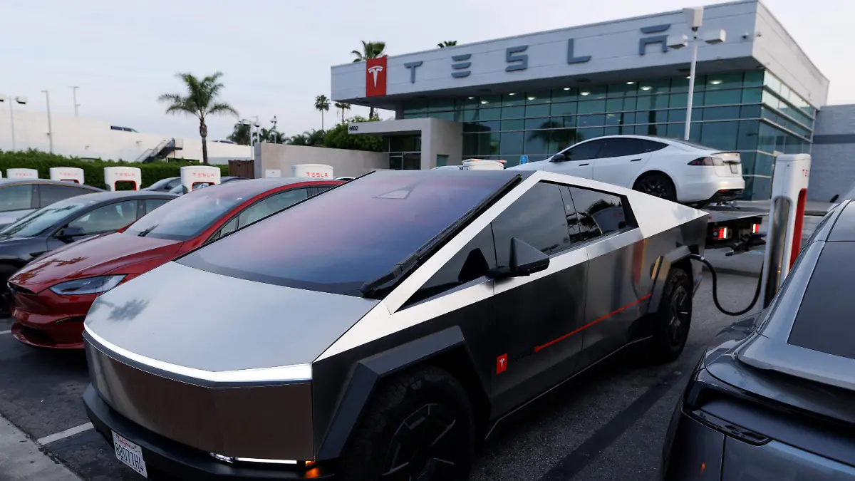 2026-01-28T203111Z_675196163_RC2FAJAVY3EY_RTRMADP_3_TESLA-RESULTS
