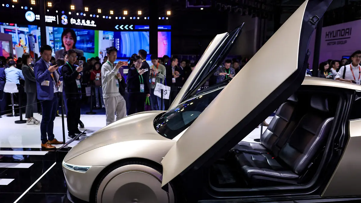 2026-01-21T002410Z_714927994_RC2TQHAHZ4B5_RTRMADP_3_TESLA-PRODUCTION