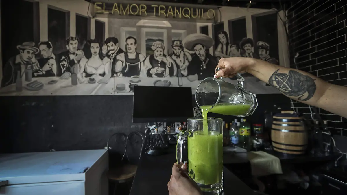 La Santa Patrona-Pulquerias Dia del Pulque (5)