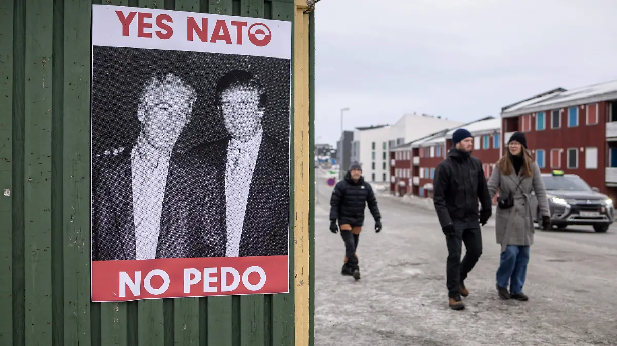 2026-01-24T173506Z_518304593_RC2R7JAT10YJ_RTRMADP_3_USA-TRUMP-GREENLAND