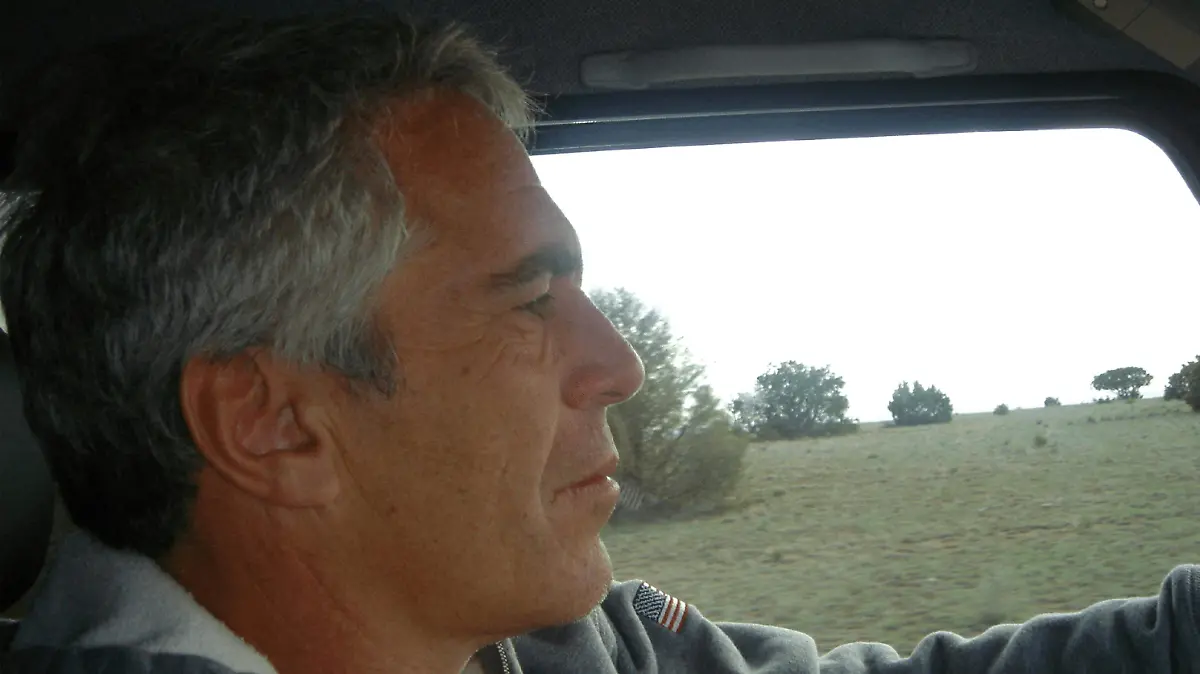 2026-01-08T034849Z_1015467013_RC2VJIACEU8M_RTRMADP_3_USA-EPSTEIN-WEXNER