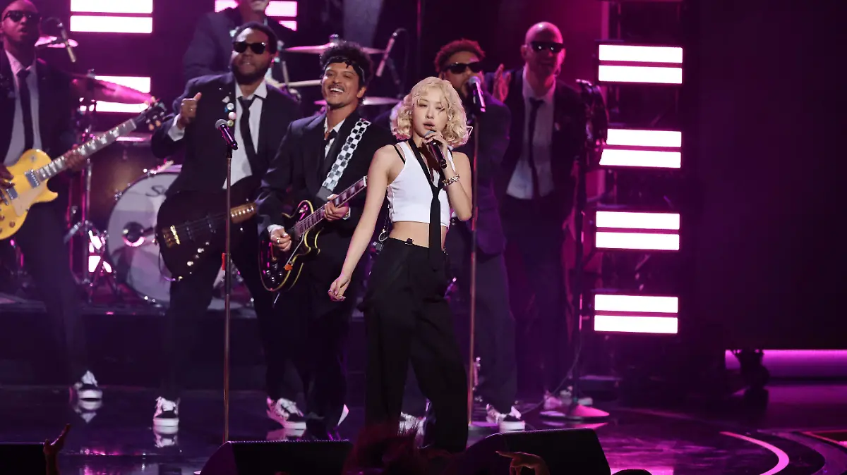 2026-02-02T010337Z_600050404_HP1EM2202XWFY_RTRMADP_3_AWARDS-GRAMMYS