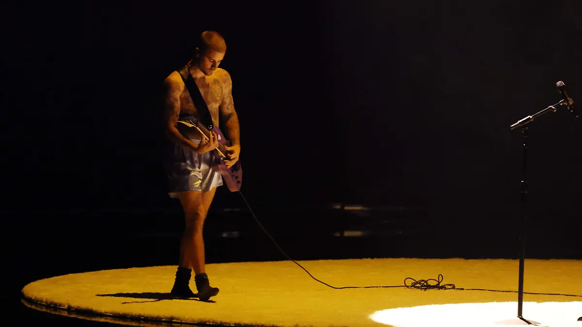 2026-02-02T021141Z_1201755433_HP1EM22063EK4_RTRMADP_3_AWARDS-GRAMMYS