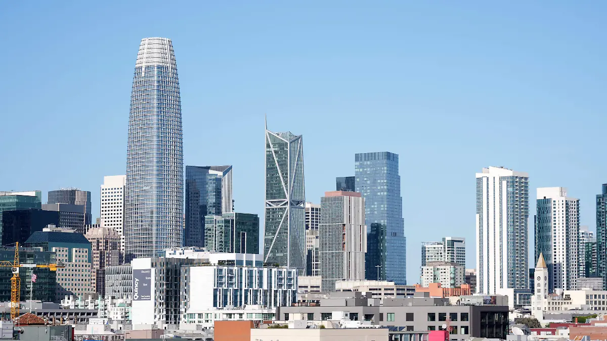 2026-01-30T161156Z_998815037_MT1USATODAY28118879_RTRMADP_3_NFL-SUPER-BOWL-LX-CITY-SCENES