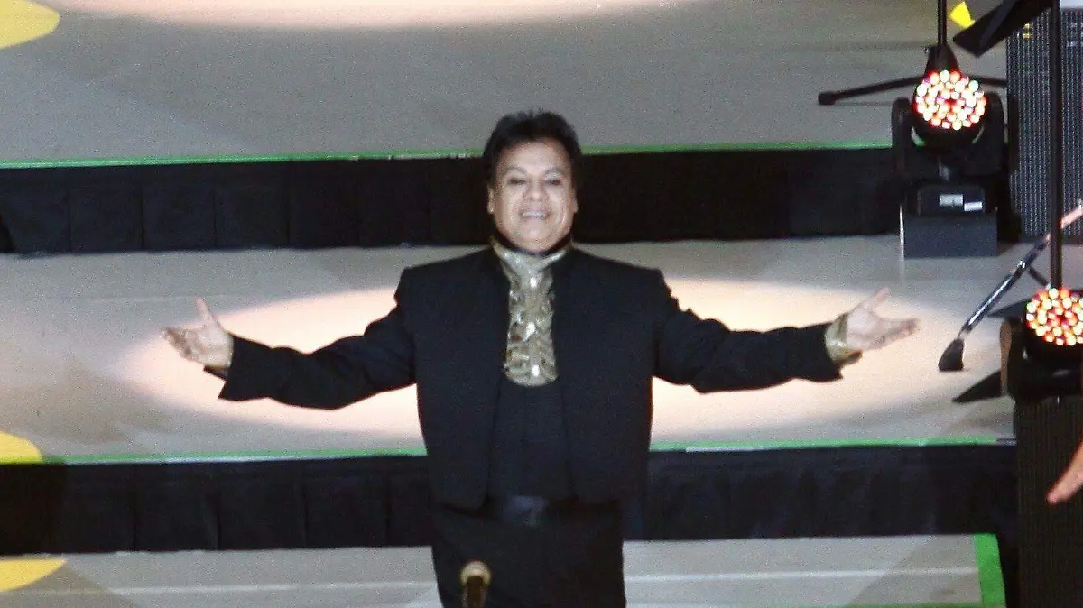 498660_Juan Gabriel_impreso