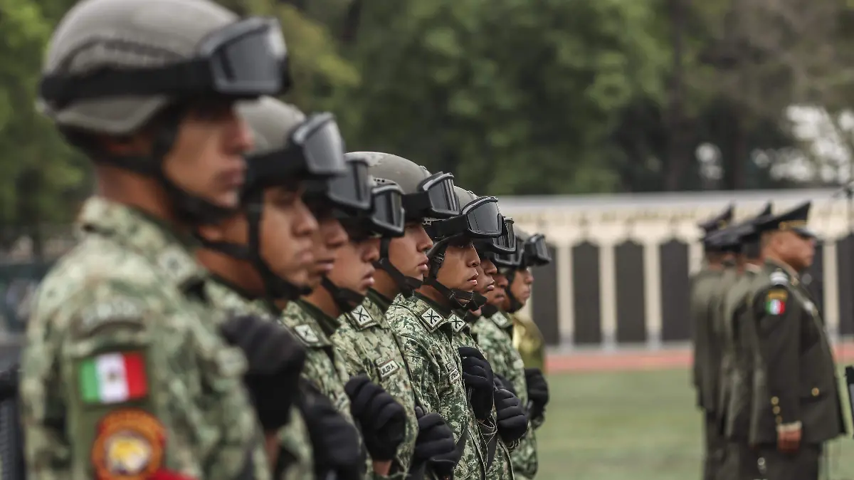 Ceremonia Defensa Militares Soldados Enrique Martínez López
