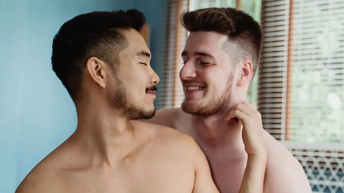 pexels-ketut-subiyanto-4669957