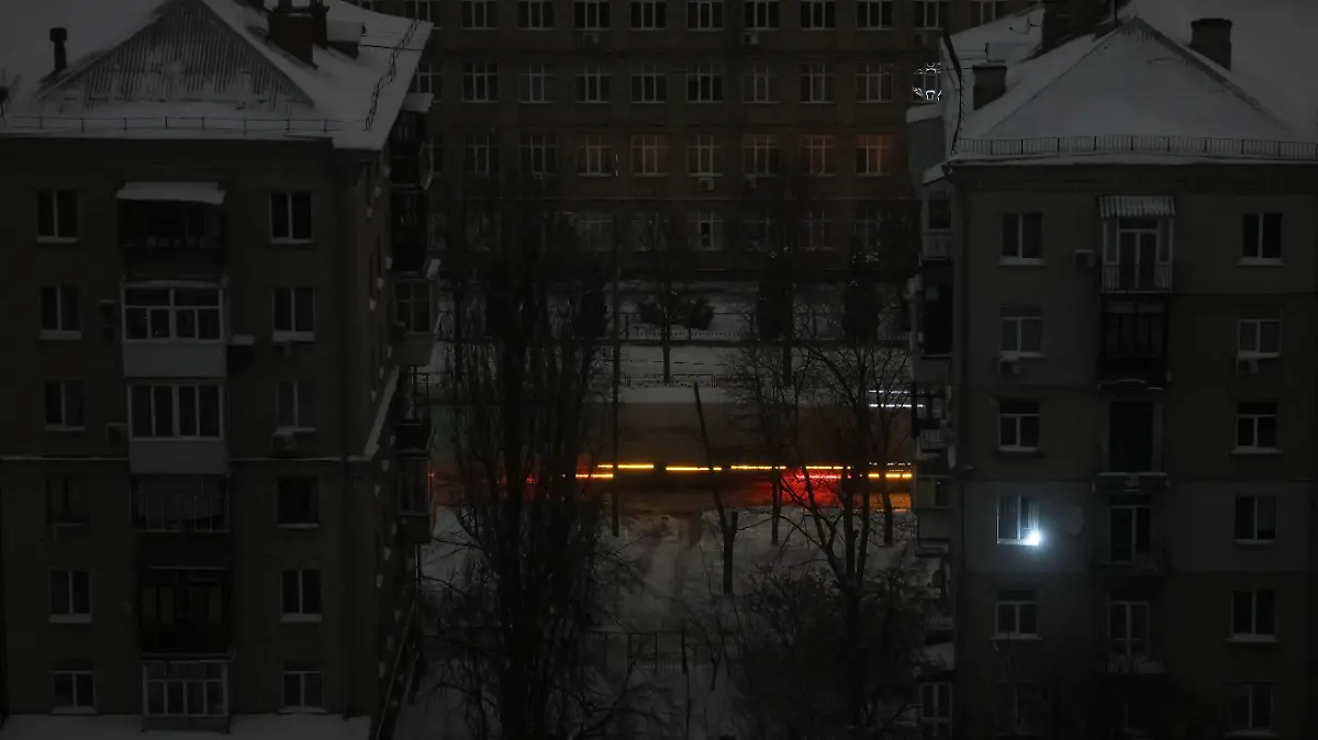 2026-02-07T103959Z_1042394456_RC2QGJAUPMAF_RTRMADP_3_UKRAINE-CRISIS-ATTACK-BLACKOUT
