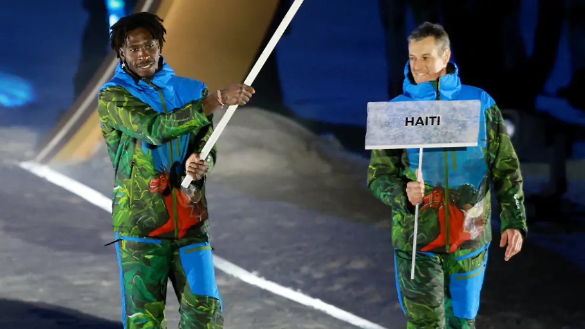 Fabiola Campomanes (2)