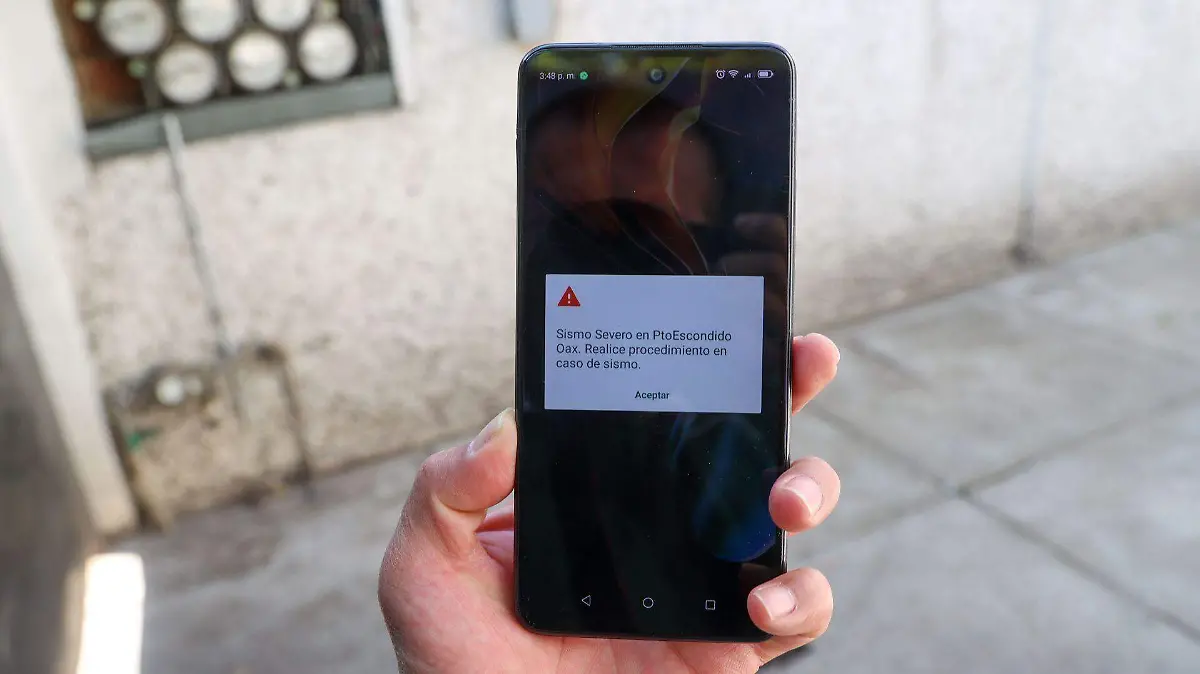 1068023_Desalojo Alerta Sísmica_web