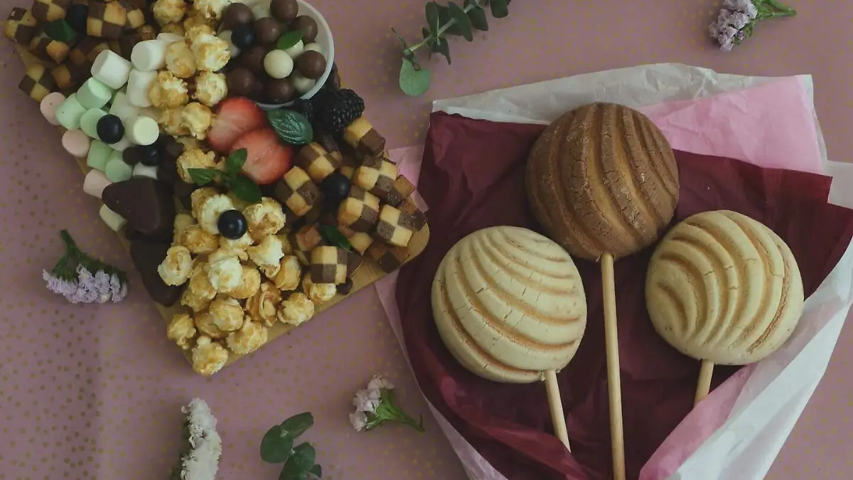 Regala algo divertido y rico como este arreglo de pan dulce