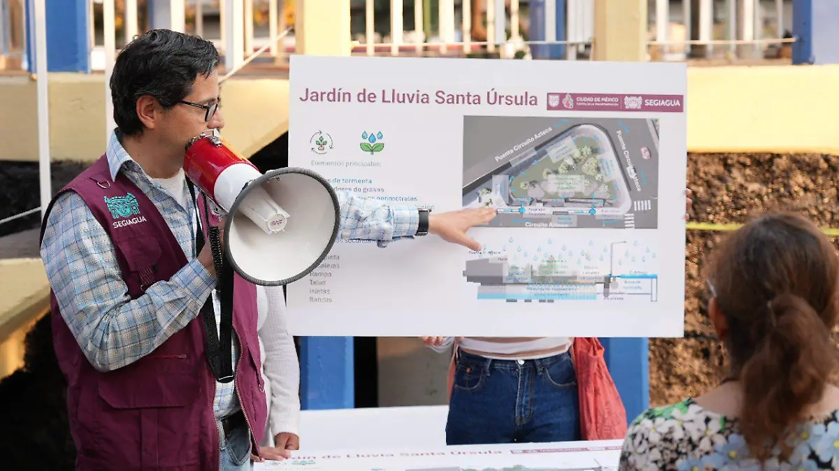 colector sobre Circuito Azteca (1)