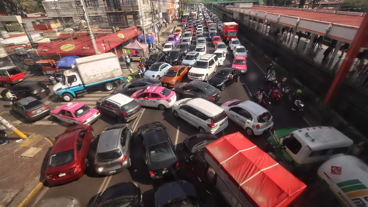 4321055-bloqueo-Transportistas-caos vial-trafico-03
