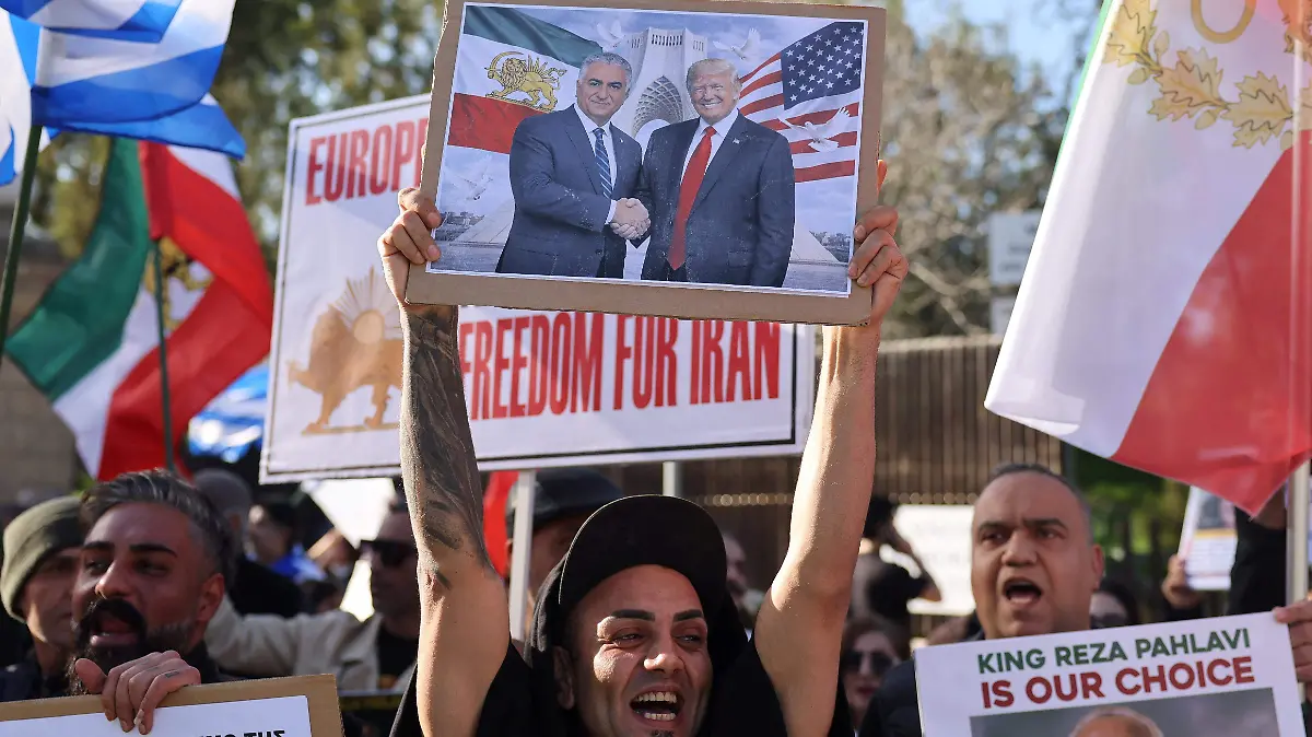 2026-02-14T144244Z_1941730151_RC2PLJAWQO1L_RTRMADP_3_IRAN-ECONOMY-PROTESTS-CYPRUS