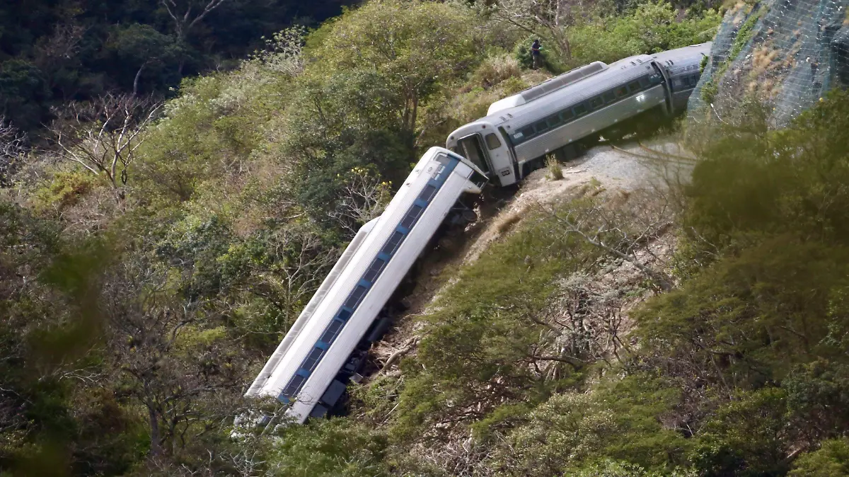 1062398_Descarrilamineto Tren Interoceánico_impreso