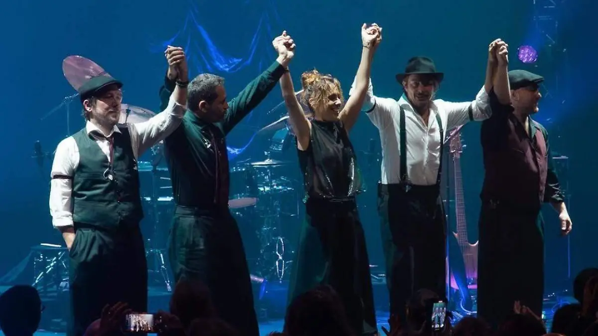 2025 s’éteint doucement.Une année dense, traversée d’émotions.Votre présence a compté.Vous avez 