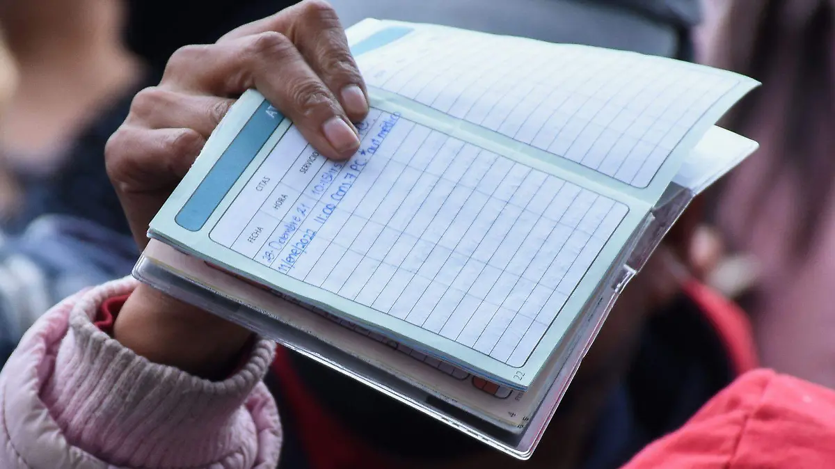 852810_Filas Citas La Raza IMSS_web