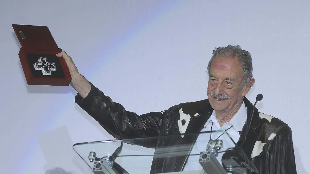 575791_Mario Almada_web