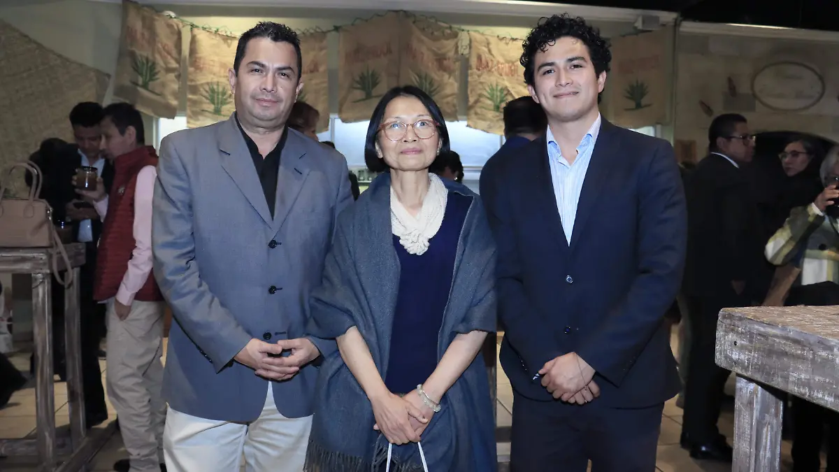 Daniel Santin, Nieves Lan y Eric Santin-2 (1).jpg