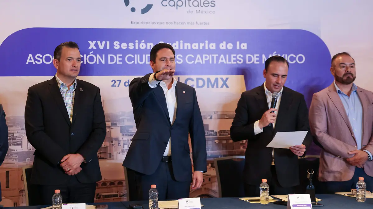 Javier Díaz González, Presidente Municipal de Saltillo y Presidente de la ACCM-37