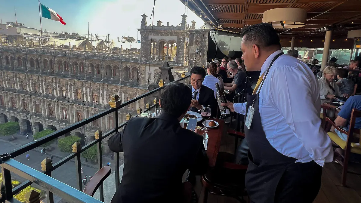 TERRAZAS ZOCALO CONCIERTO DE SHAKIRA ivonne rodriguez (4)