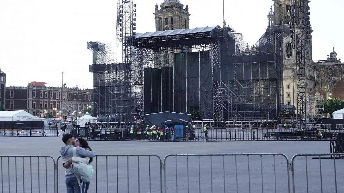 1071116_Montaje Escenario Concierto Shakira_web