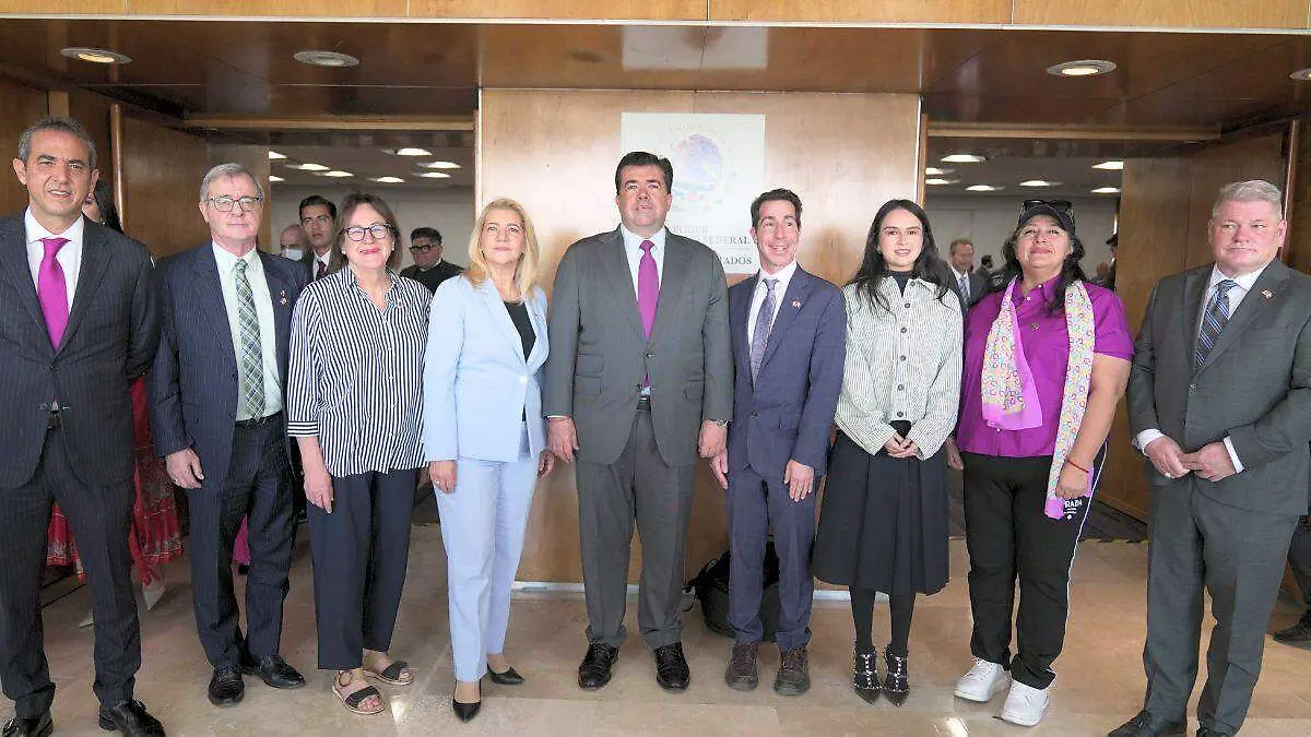 Pedro Haces  y parlamentarios de Canadá