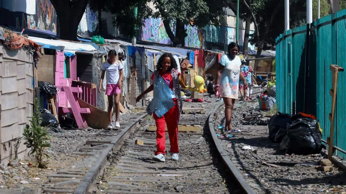 CAMPAMENTO MIGRANTE PERALVILLO ivonne rodriguez (7)