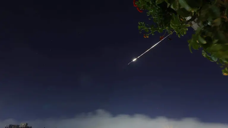 b44ac05372a4b43c2bd8df829003cce5a83fba96w