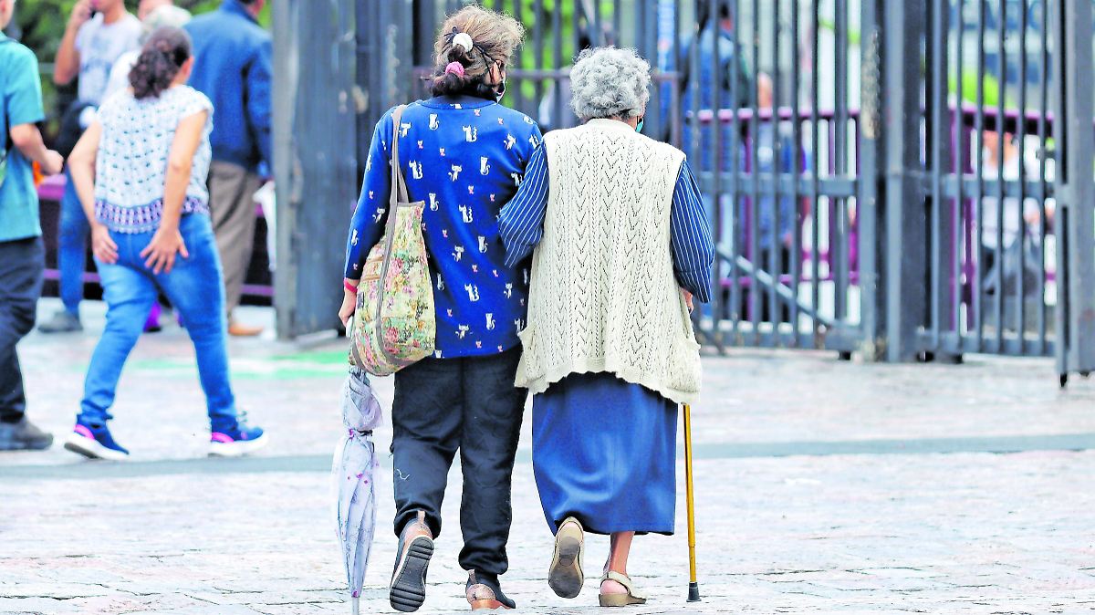 EXCLUYEN A FAMILIARES DE PRESOS DE SISTEMA DE CUIDADOS; PRESENTAN AMPARO