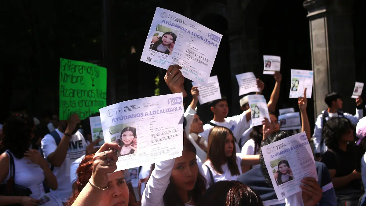 1070916_Estudiante UAEM Desaparecida_impreso