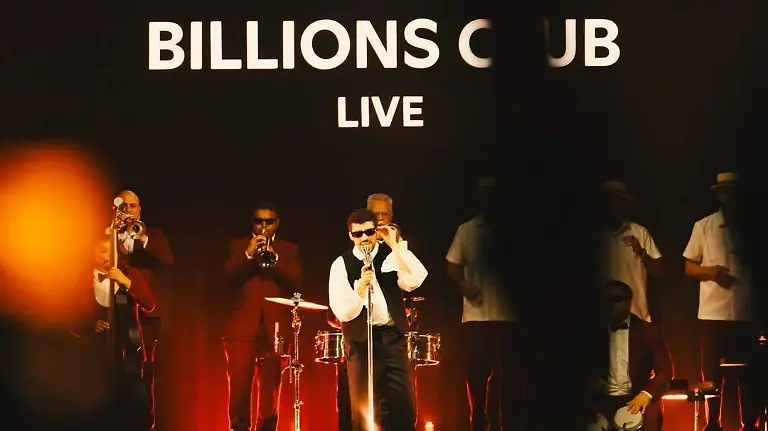 A night in Tokyo celebrating the global impact of Bad Bunny 🇵🇷🌎🇯🇵 #BillionsClubLive @badbun