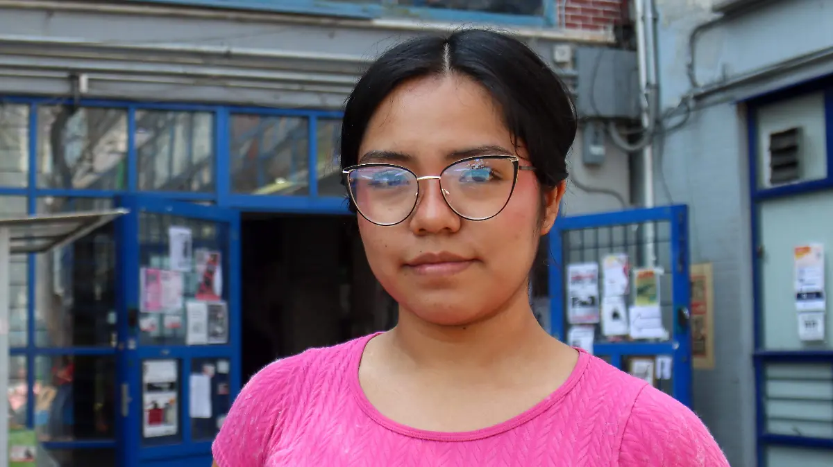 SE MATRICULAN MAS MUJERES EN CARRERAS PEOR PAGADAS 