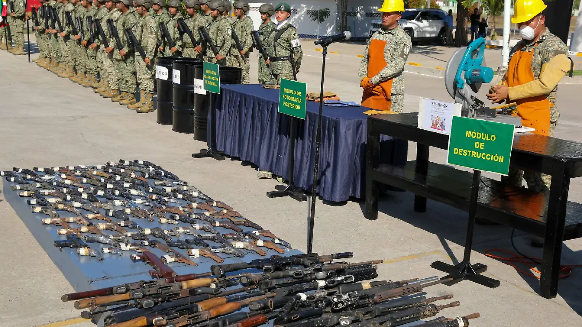 Acapulco Destruccion de Armas