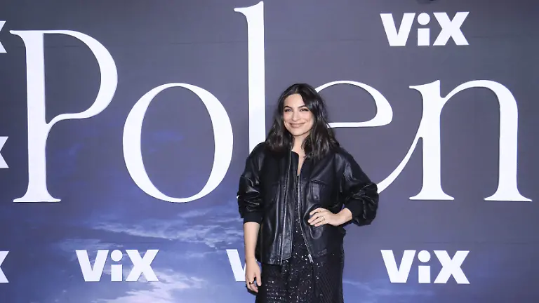 Ana Brenda Contreras-1