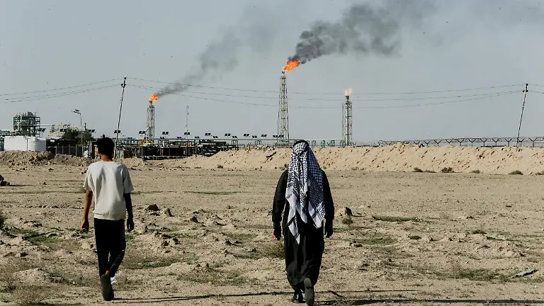 2026-03-09T165628Z_1902209466_RC2Z0KA4B3HC_RTRMADP_3_IRAN-CRISIS-IRAQ-OIL