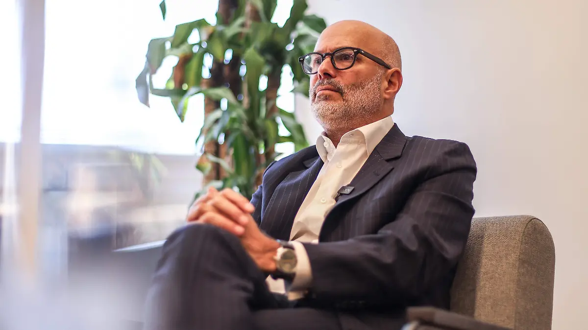 Felipe Garcia Ascencio director general de banco Santander