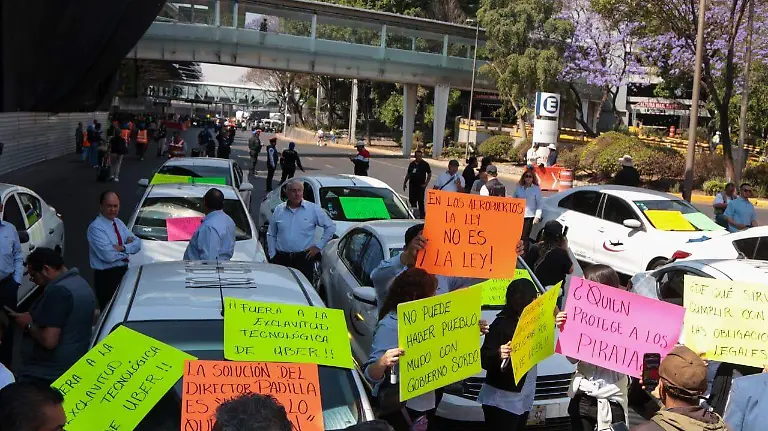 bloquoe aeropuerto ROMINA SOLIS (30)