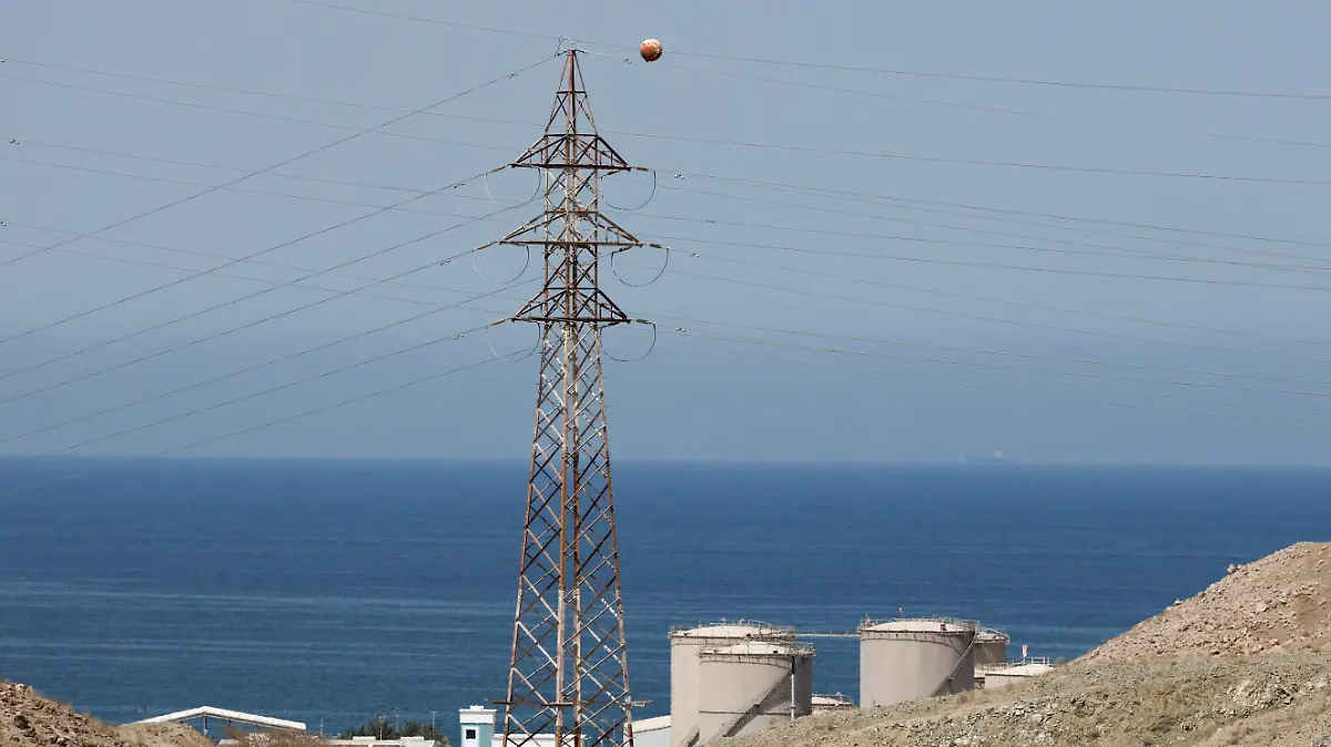 2026-03-12T103808Z_44701061_RC2W2KAMOFJL_RTRMADP_3_IRAN-CRISIS-GULF-OMAN