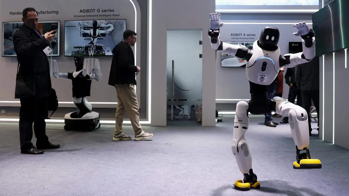 2026-03-02T164444Z_927001017_RC2EWJAE0S0A_RTRMADP_3_TECH-CONFERENCE-MWC