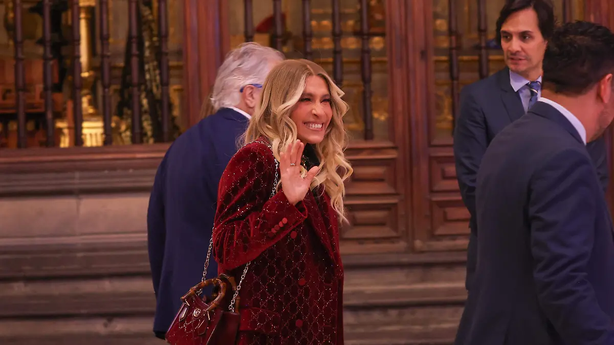 Emmanuel-Yuri-Mijares-Alexander Acha-Misa