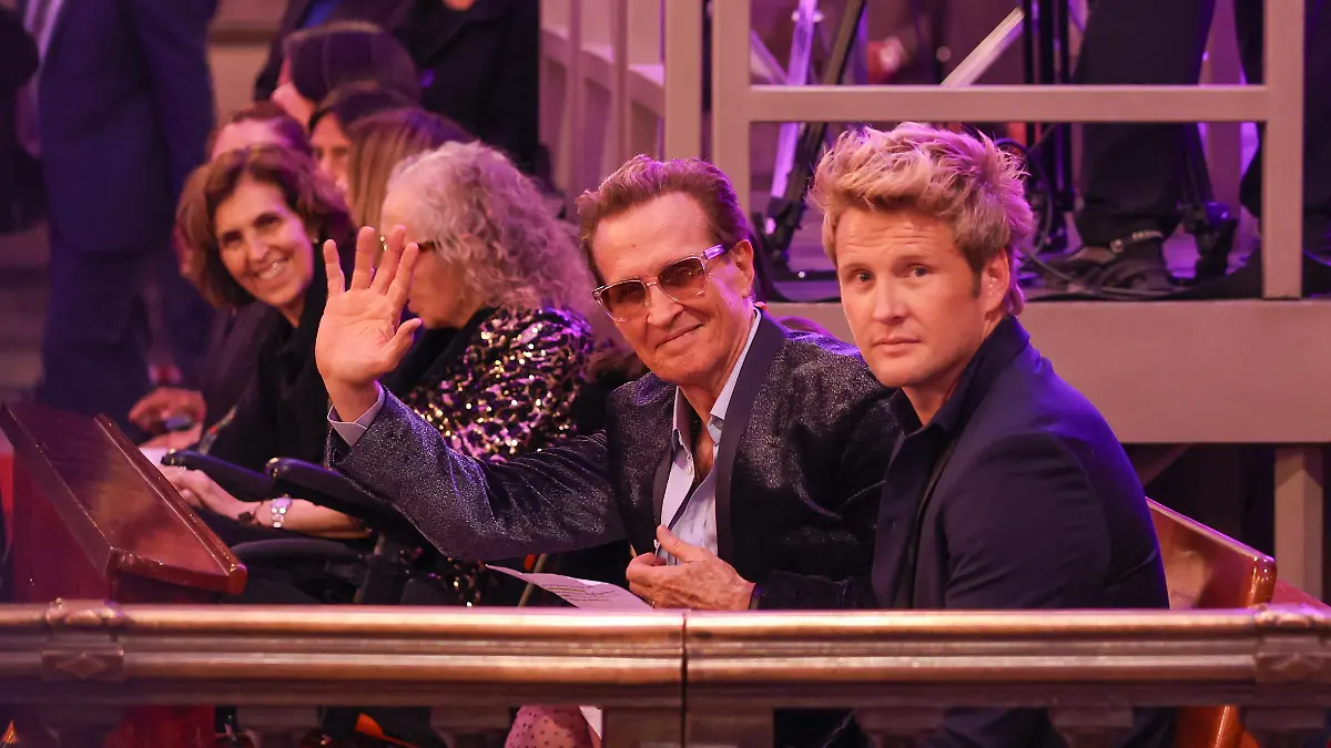 Emmanuel-Yuri-Mijares-Alexander Acha-Misa-30