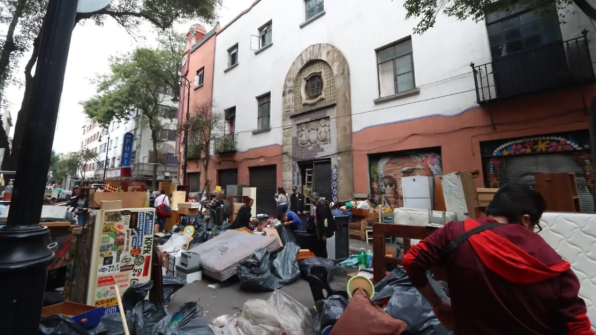 DESALOJO CALLE DE CUBA FOTO JOSE MELTON LA PRENSA (3)