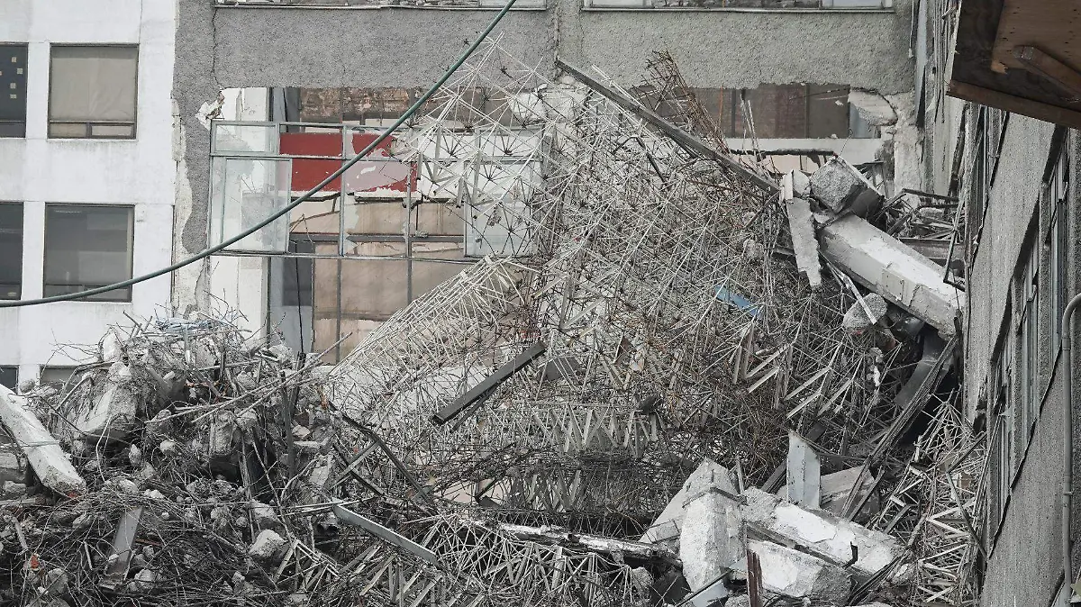 1072625_Derrumbe Edificio San Antonio Abad_web