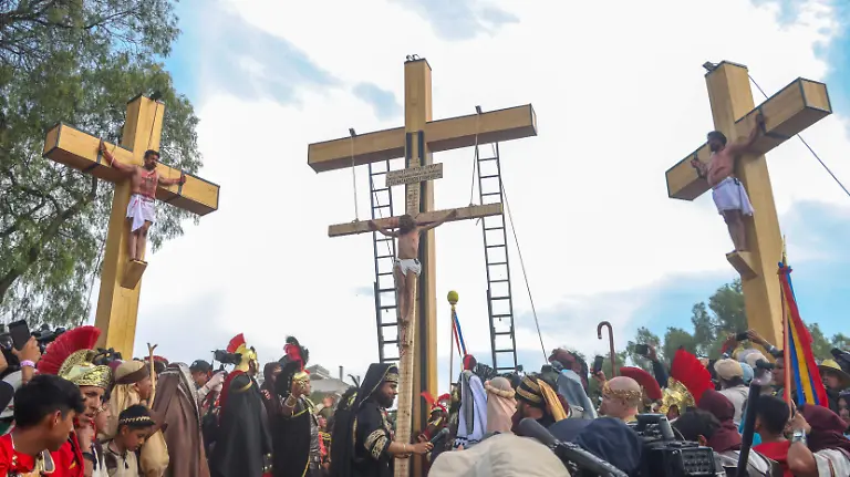 182-REPRESENTACION-SEMANA-SANTA-IZTAPALAPA-romina solis-99