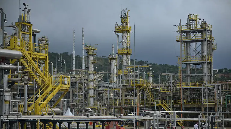 2026-03-20T205123Z_1153039600_RC2E8KAHT5QR_RTRMADP_3_PETROBRAS-REFINERY