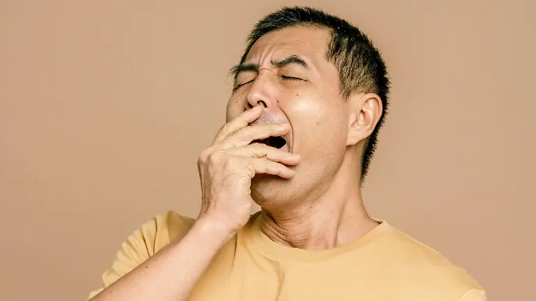 pexels-ketut-subiyanto-4584495